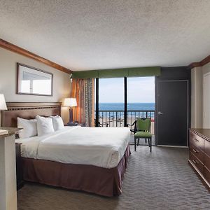 Deluxe Oceanfront Studio